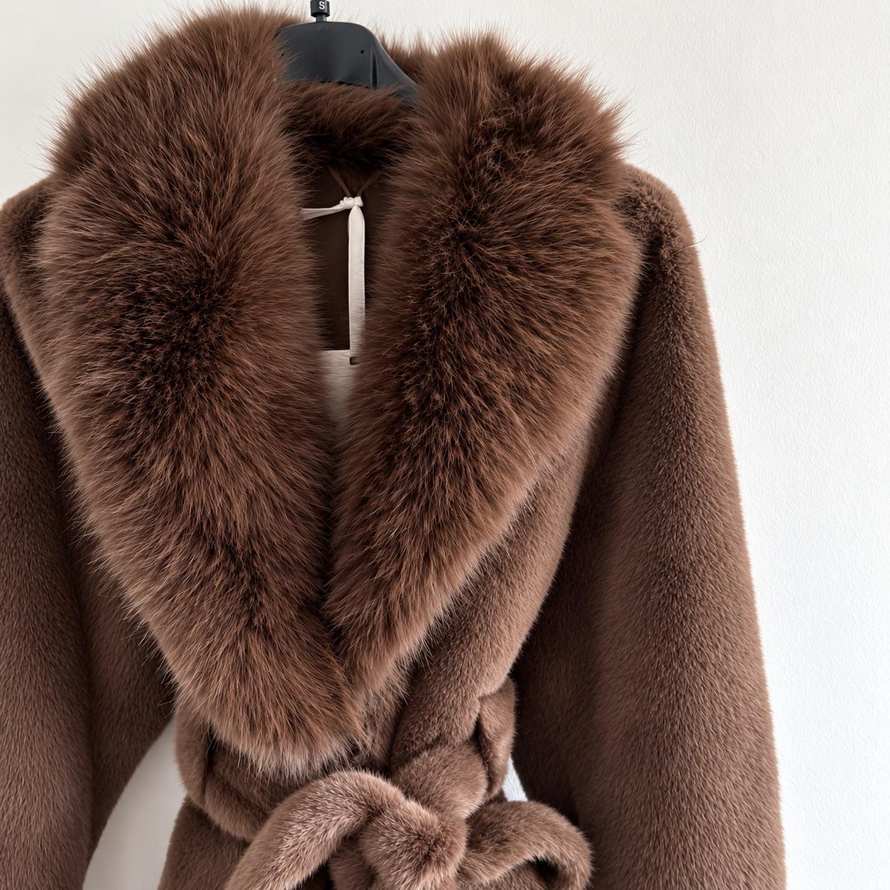 NOELLE Faux Fur Jacket – Brown 🤎, Bild 3