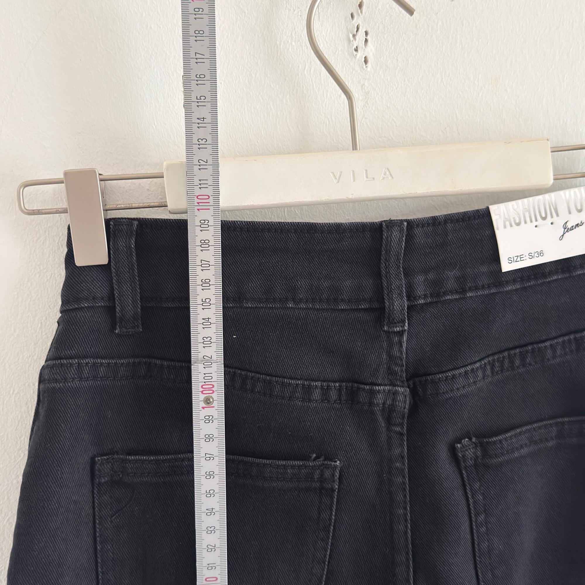 Schwarze Hose mit weitem Bein, Bild 3