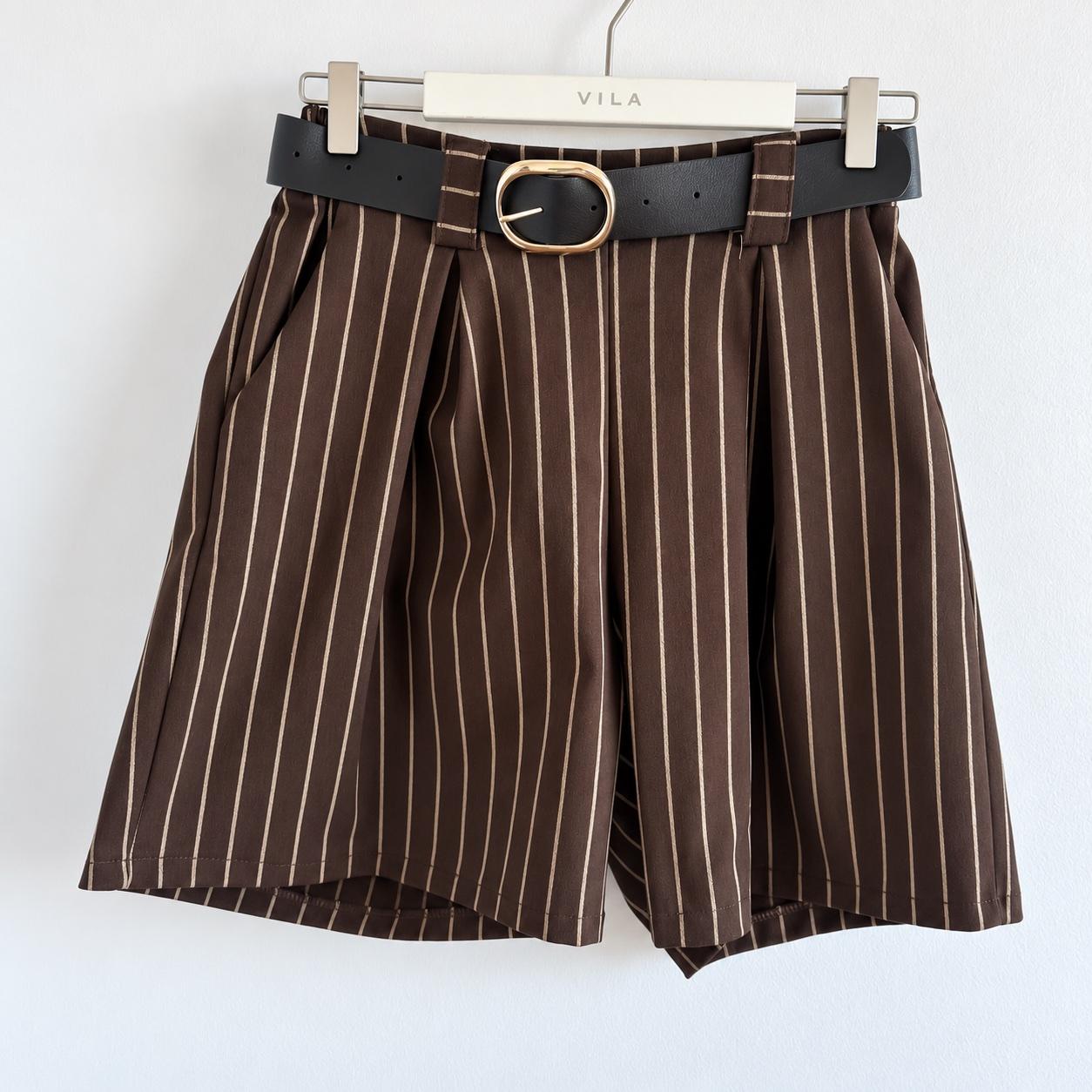 Lange Shorts mit Streifen, Bild 1