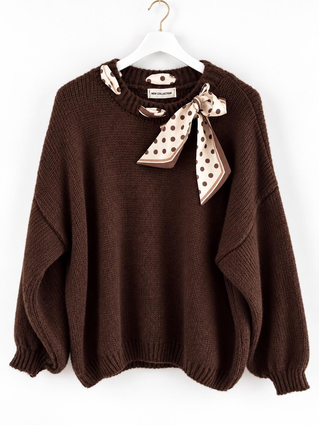 Kuscheliger Strickpullover mit Tuch, Bild 1
