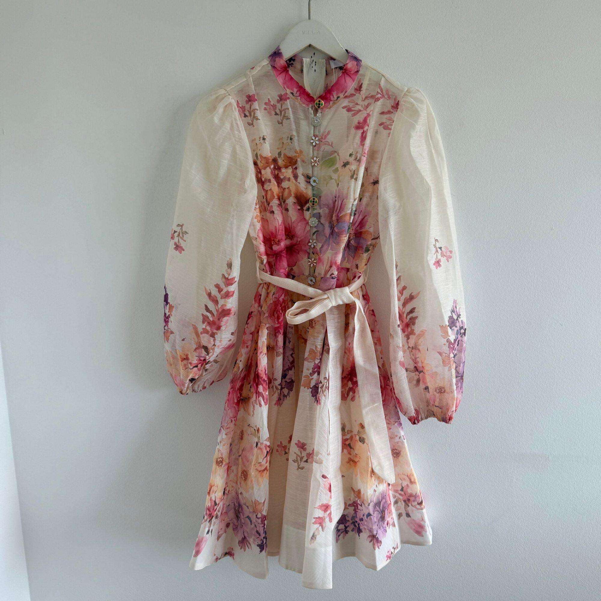 Romantisches Kleid aus luftig leichter Viskose, Produktbild 2