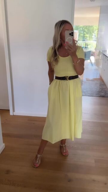 „Tolles, luftiges Kleid aus Baumwolle mit Seitentaschen und geripptem Oberteil – super bequem und cool zugleich.“